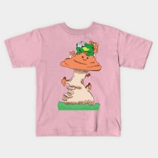 Frog sipping cold, refreshing,water on a mushroom. Kids T-Shirt